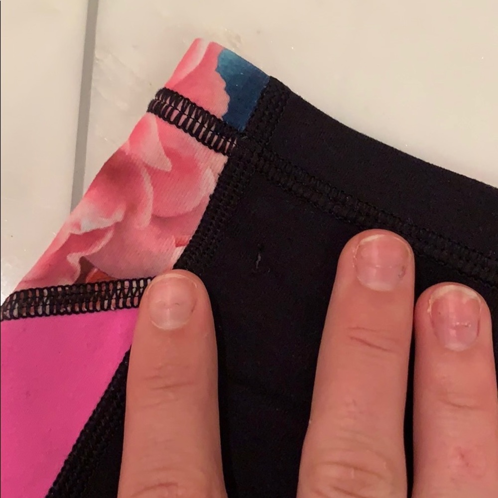 Lululemon Embody Crop - Picture 6 of 7